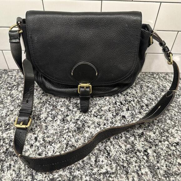 COLE HAAN BLACK PEBBLE LEATHER FLAP STYLE SHOUDER BAG - Picture 1 of 6